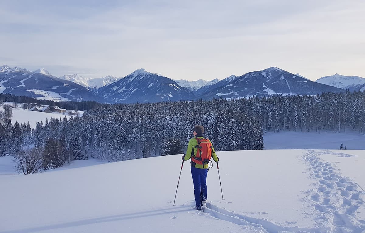 Schneeschuhwanderung in der Region Schladming-Dachstein &copy; Schladming-Dachstein / Marion Omulec